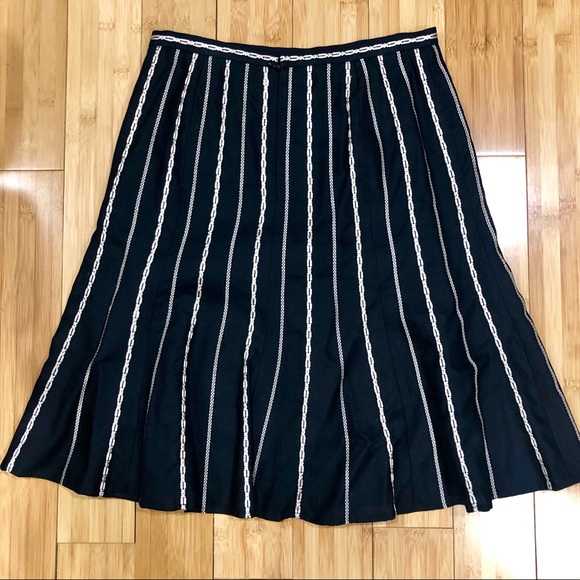 Ann Taylor Skirt - Picture 3 of 5
